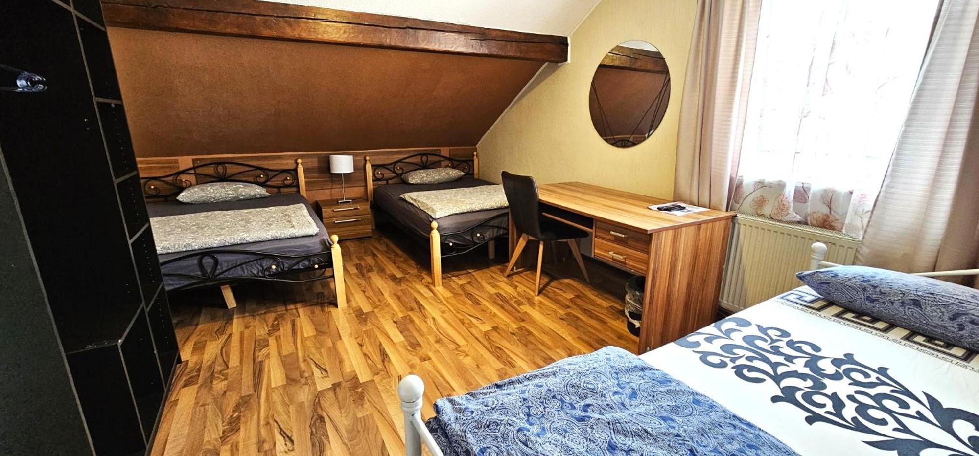 Gruendauer Monteurwohnung/Studentenwohnung Buitenkant foto
